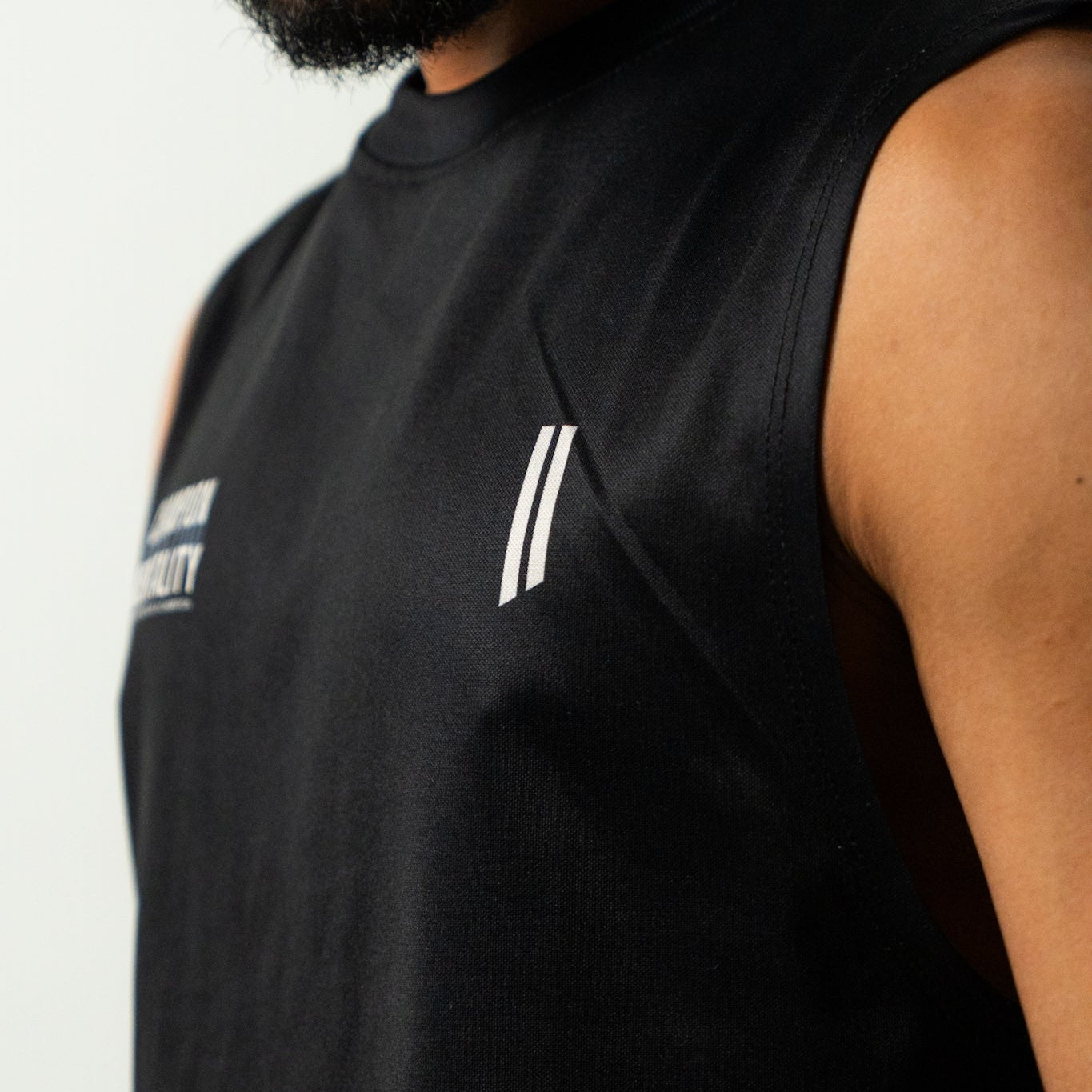 CHAMPION'S CUT OFF