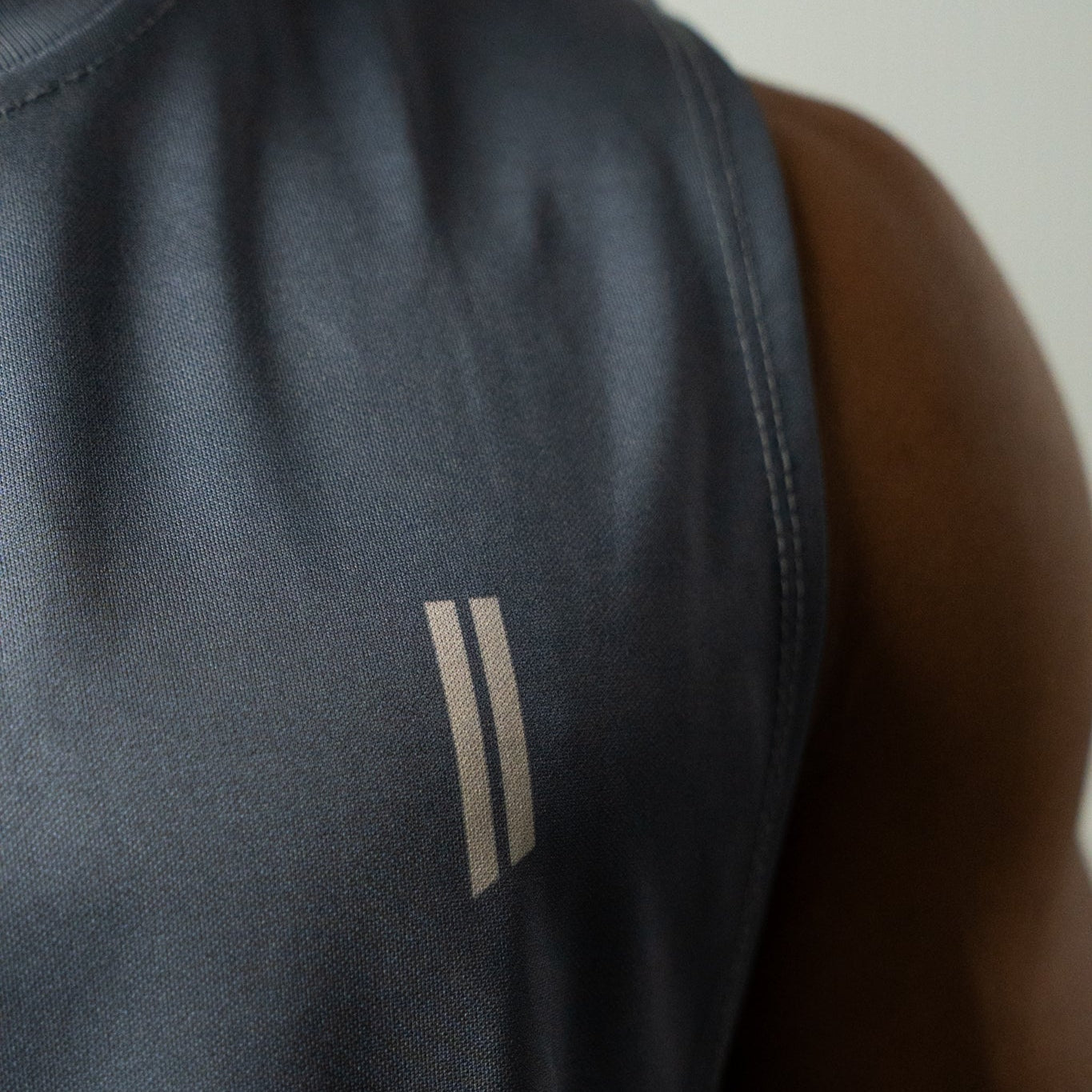 CHAMPION'S CUT OFF